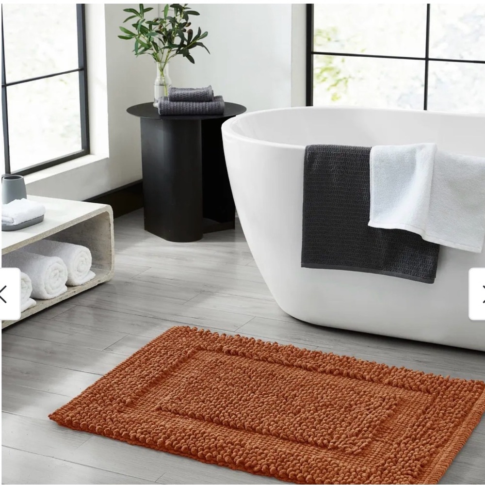 Rust / Burnt Orange Bath Mat (Original Packaging)